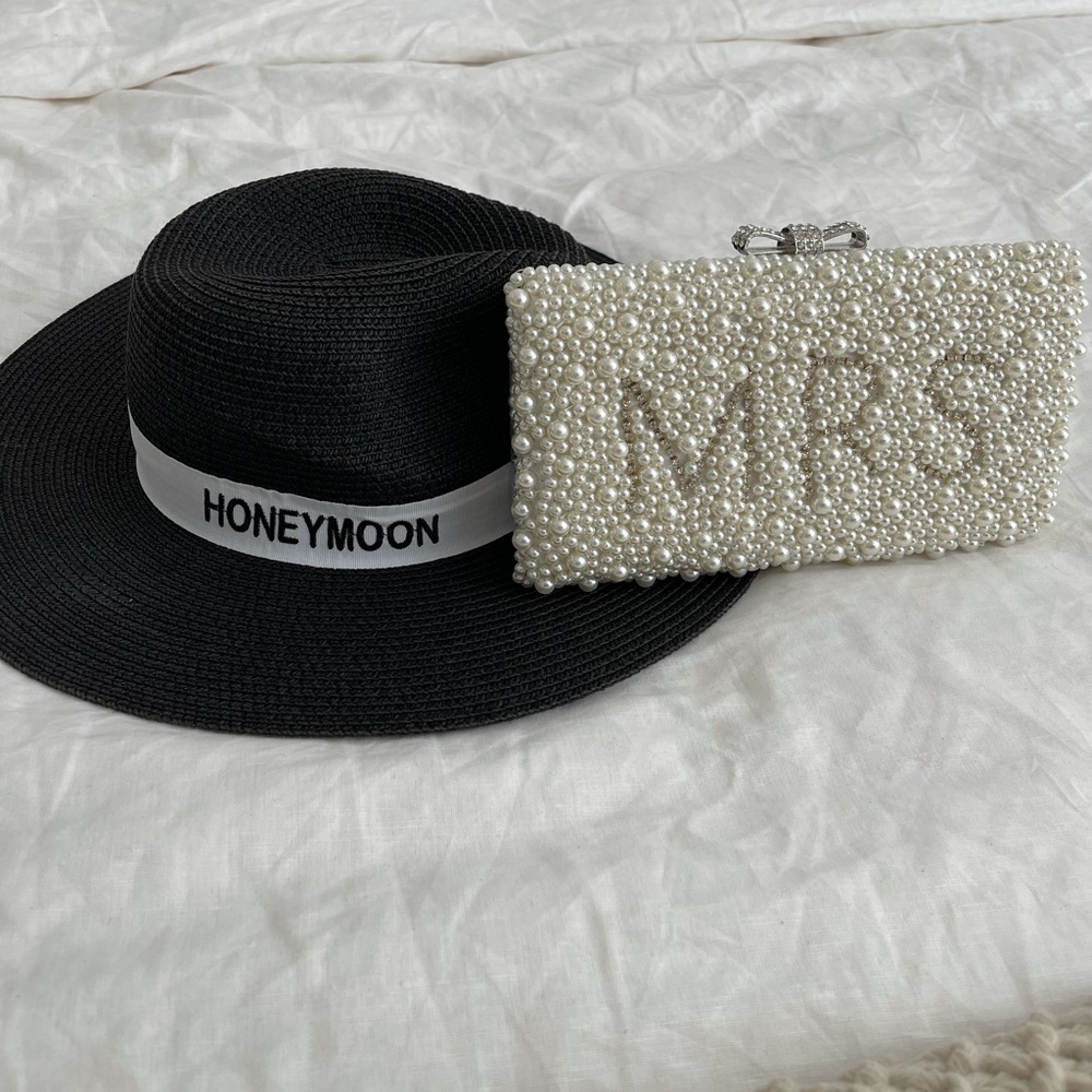 MRS. Pearl and rhinestone clutch purse with black & white “HONEYMOON” beach hat!